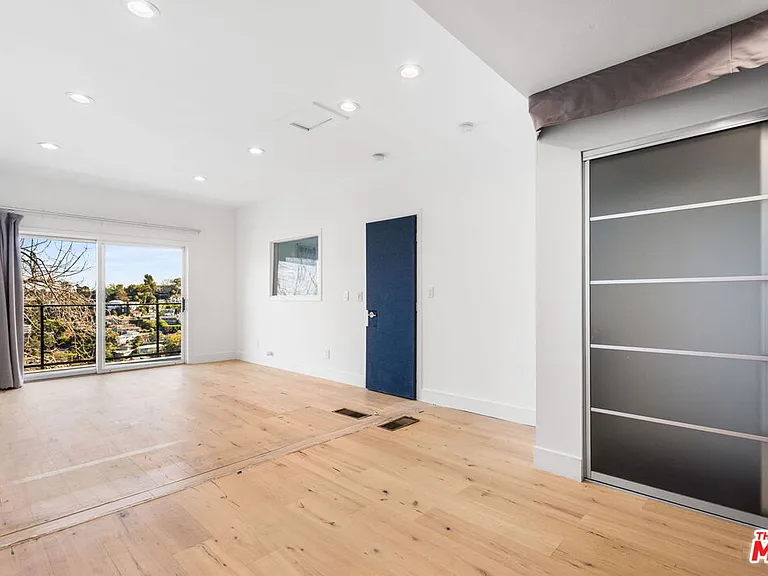2226 Ronda Vista Dr — Photo 33