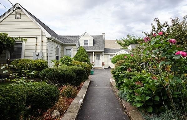 1st image of 20 Central Ave