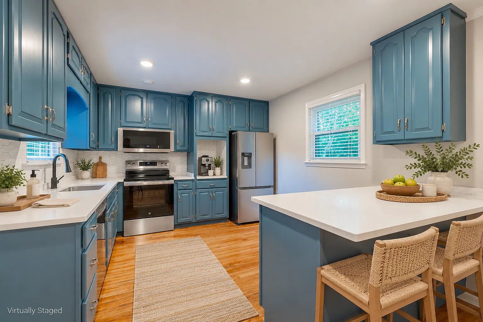 3 bed, 1604 sqft, $2,400 — Photo 1