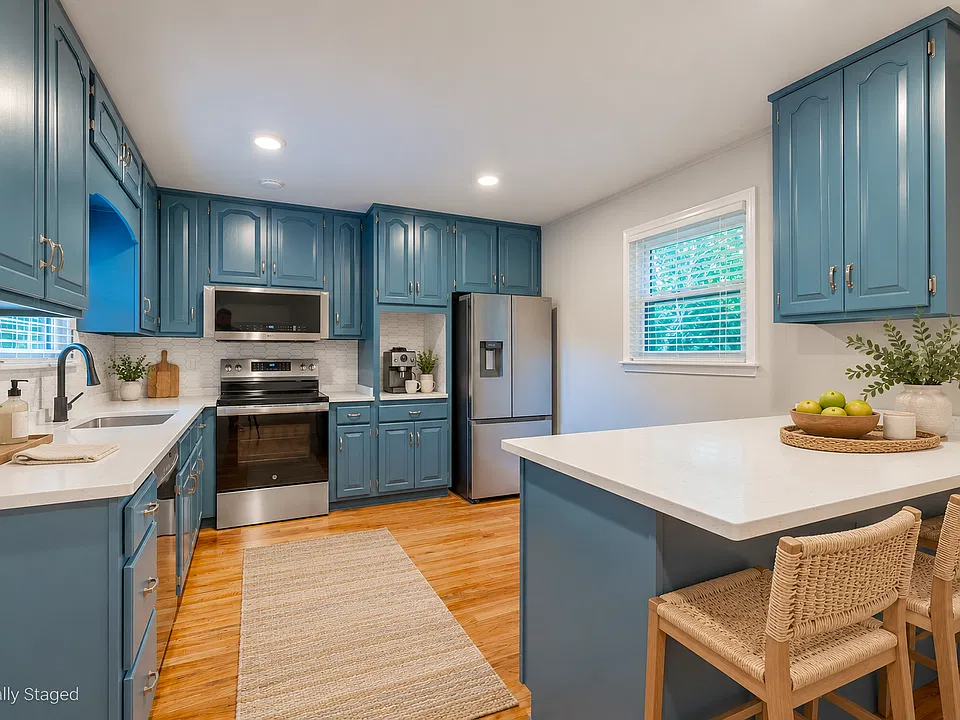 1611 Mary Dupre Dr