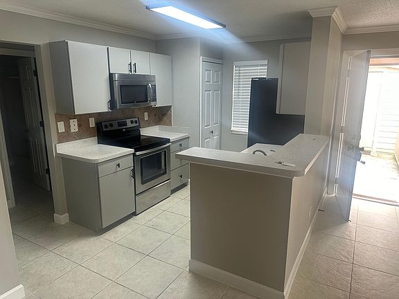5th image of 630 Steamboat Ct APT 180