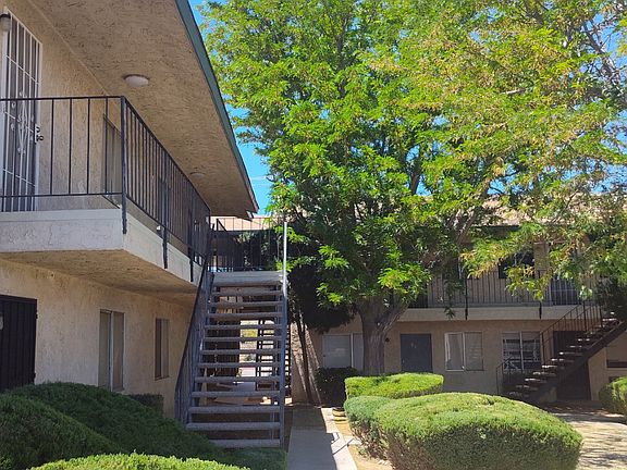 3rd image of 14451 Lapaz Dr