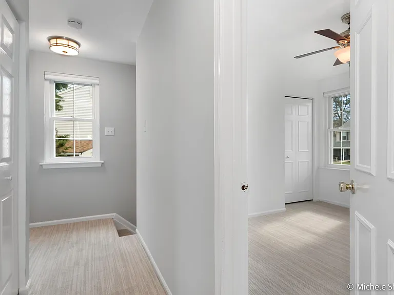 272 Yale Ct — Photo 9