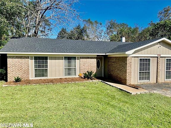 2nd image of 8008 Grand Oaks Dr