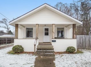 206 Gilkey St, Plainwell, MI 49080
