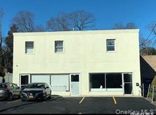 813 Fort Salonga Rd #A, Northport, NY 11768