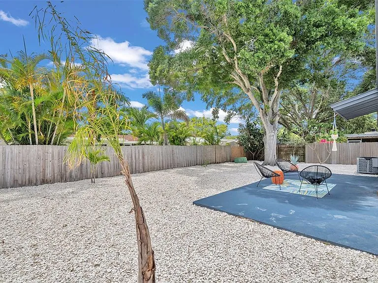 2310 Mary Sue St — Photo 34