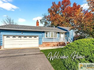 44 N Washington Ave, Colonia, NJ 07067