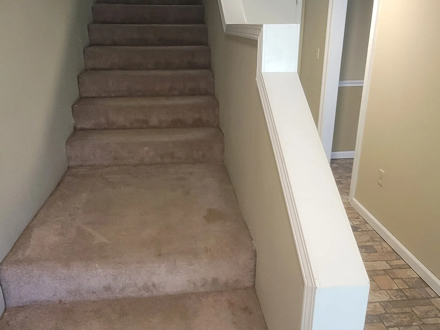 3 bed, 3.5 bath, 2448 sqft, $1,800 — Photo 4