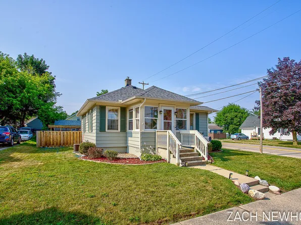 1000 Oaklawn St NE, Grand Rapids, MI 49505