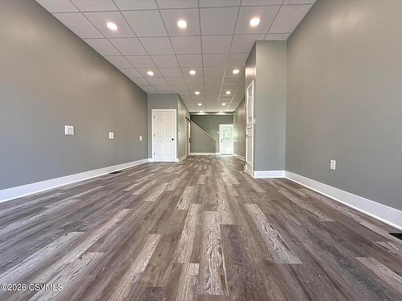 2nd image of 350 W Main St