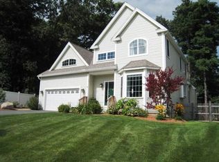 8 Fenwick Cir, Framingham, MA 01701