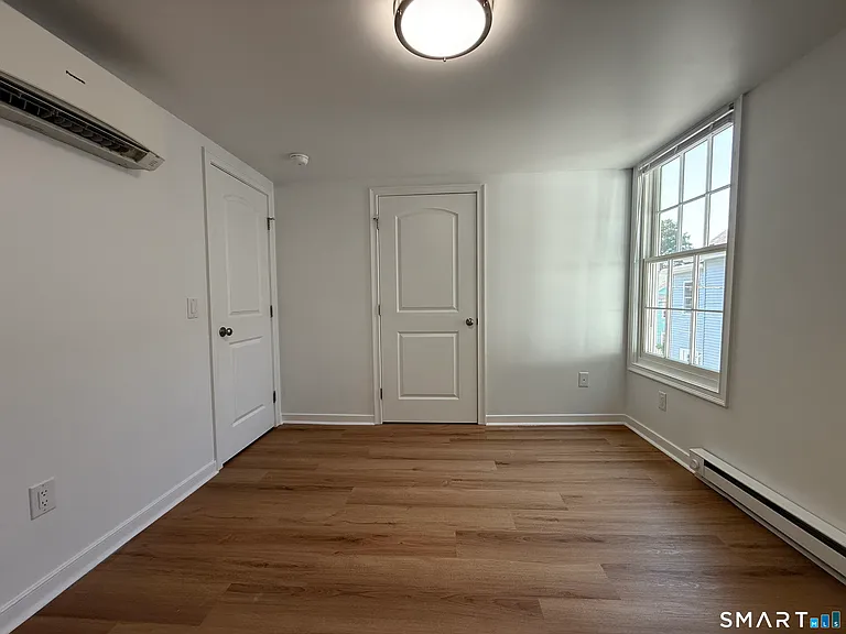 9 Brewer St #3 — Photo 8