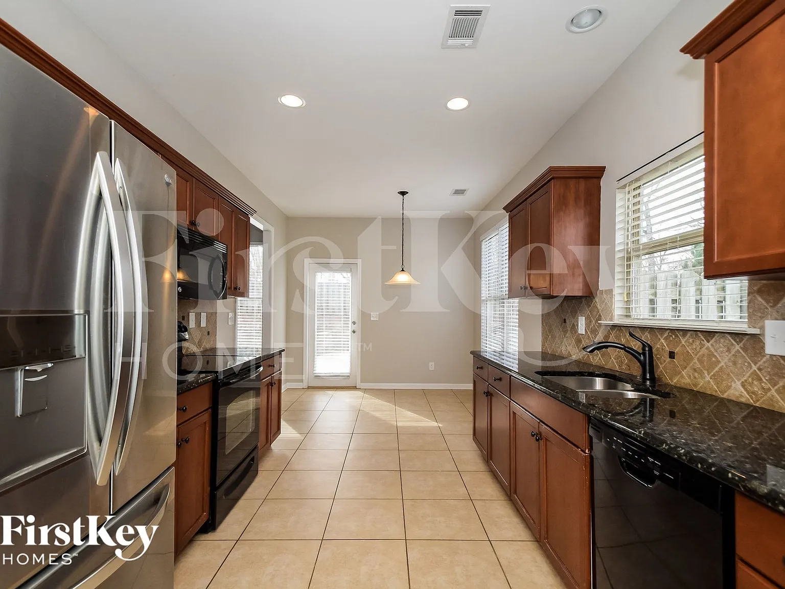 3 bed, 2.0 bath, 1482 sqft, $1,875 — Photo 4