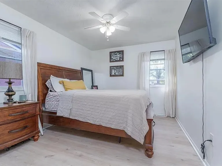 2432 Tamarack Rd — Photo 5