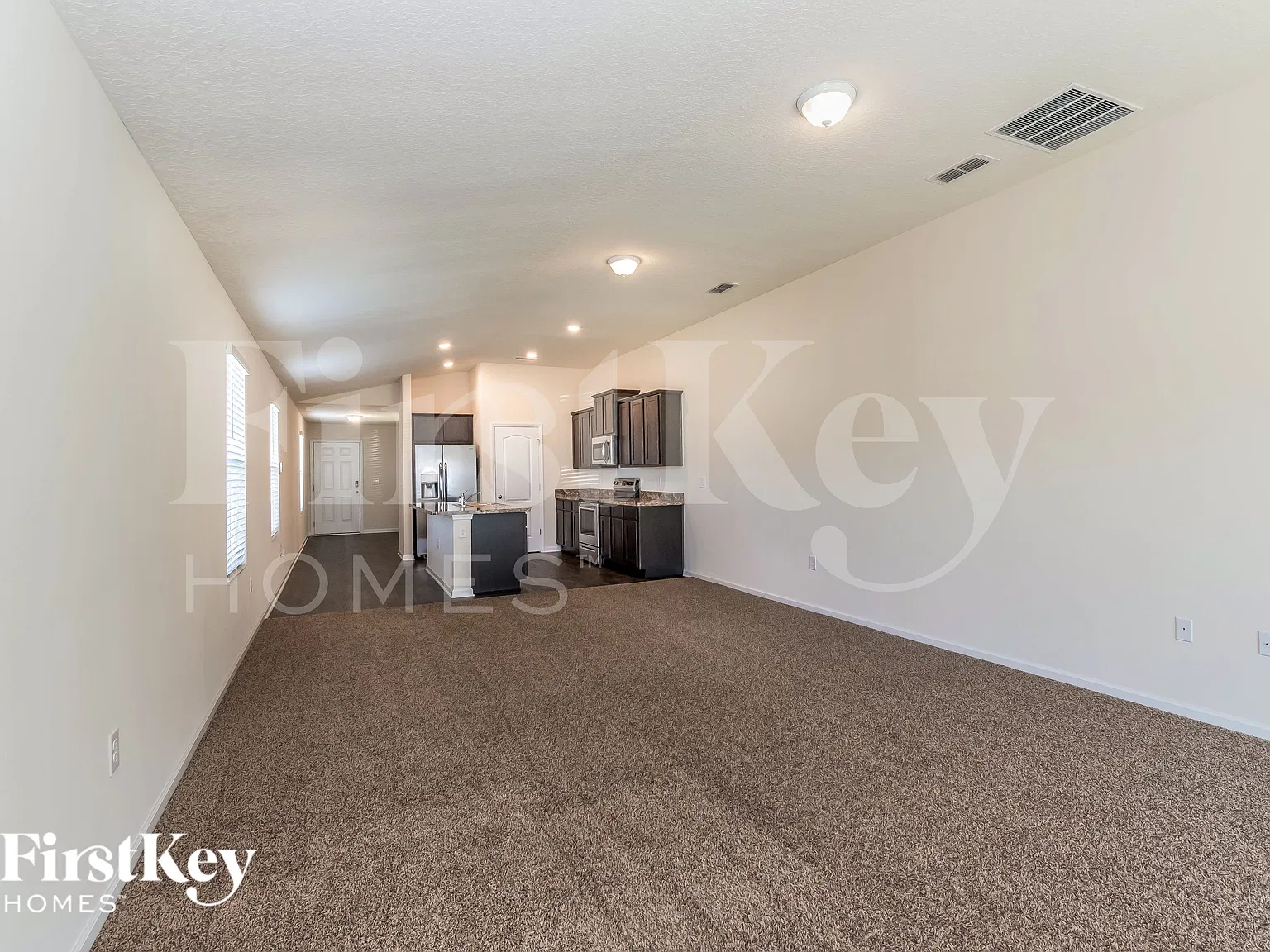 3 bed, 2.0 bath, 1607 sqft, $2,285 — Photo 4