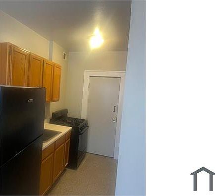 5th image of 6710 S Claremont Ave #1