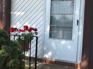 127 N Gannon Ave, Staten Island, NY 10314