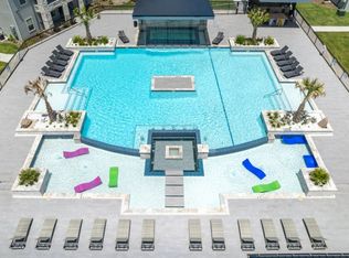 Azali @ 7510, Corpus Christi, TX 78414