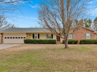 25 Wesley Trce SE, Cartersville, GA 30120