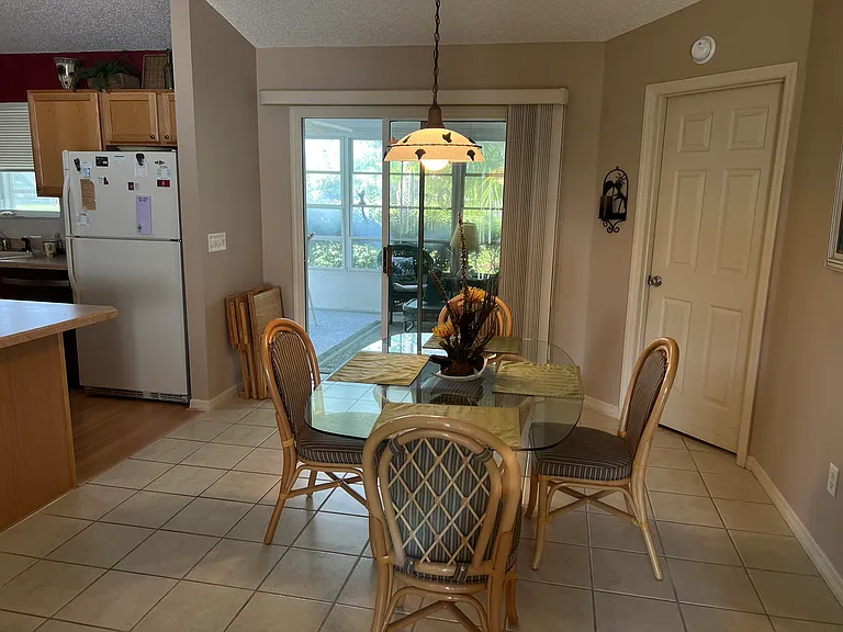 3207 Woodridge Dr — Photo 6