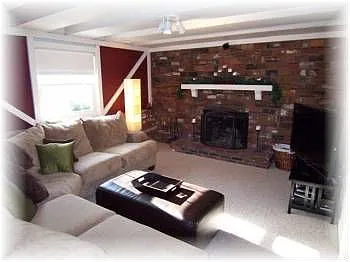 22 Debbie Dr photo 1