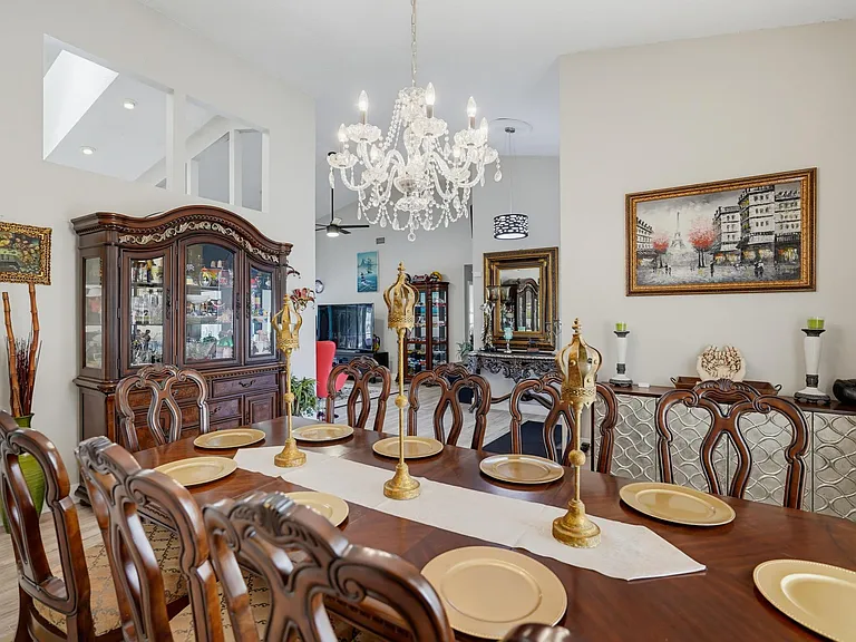 1619 Wiltshire Village Dr — Photo 54