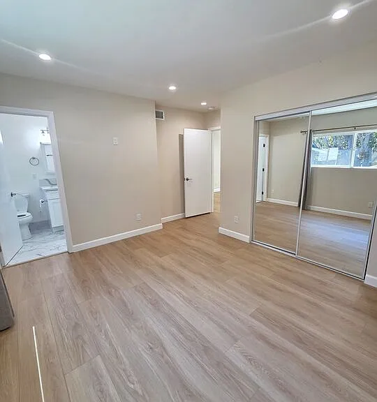 1449 Butler Ave #3 — Photo 5