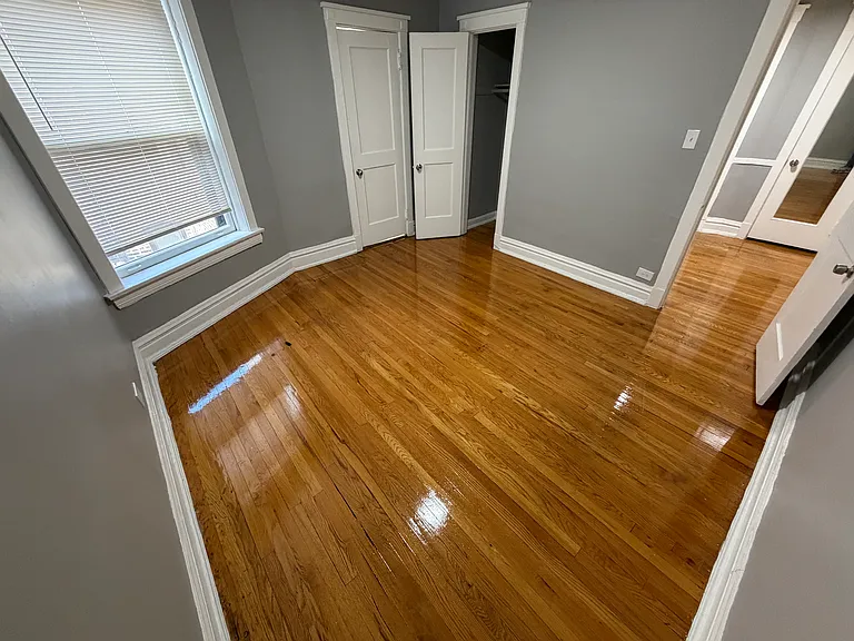7026 S Clyde Ave #3S — Photo 8