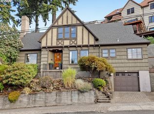 3033 NE Fremont St, Portland, OR 97212