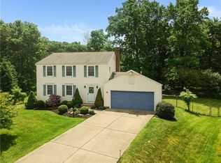 106 Shallowood Cir, Cranberry Township, PA 16066