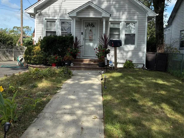 2930 Stevens Street, Oceanside, NY 11572