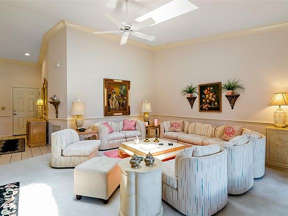 5th image of 3975 Wilshire Cir E #193