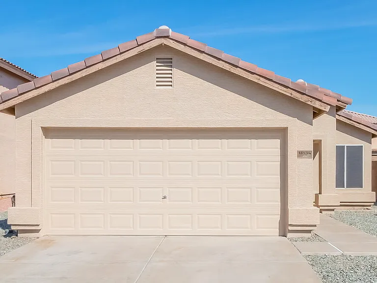 11834 W Sunnyside Dr — Photo 1