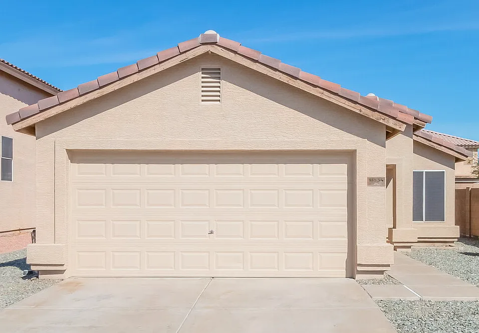 11834 W Sunnyside Dr