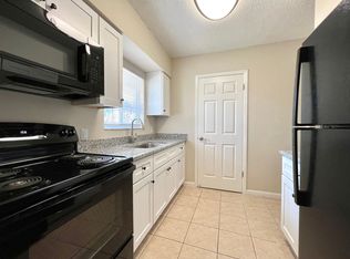 VillaDova, Saint Petersburg, FL 33702