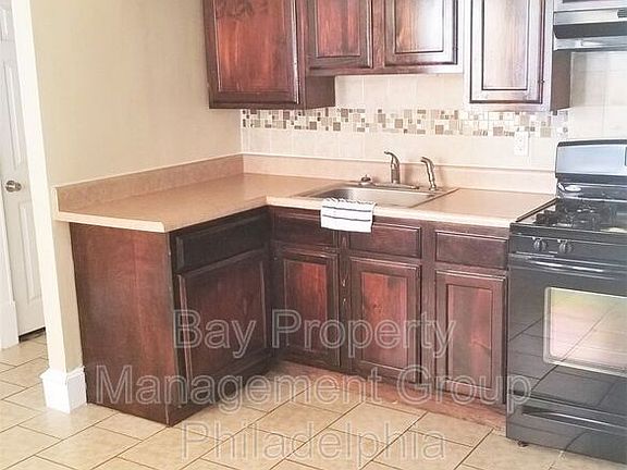 4th image of 133 E Roosevelt Blvd APT 1