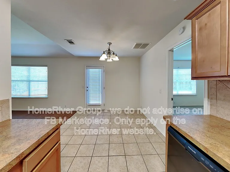 717 River Run Dr — Photo 4
