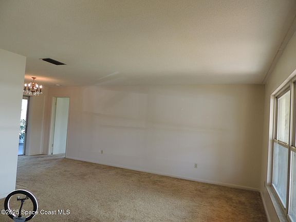 3rd image of 2604 Tomoka Ave