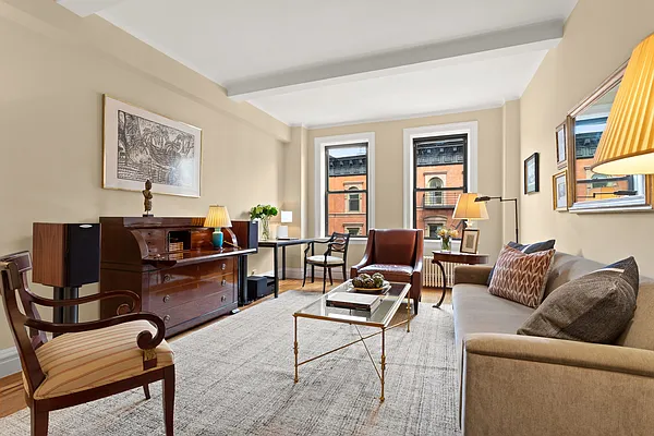 Sold by Compass | media 10