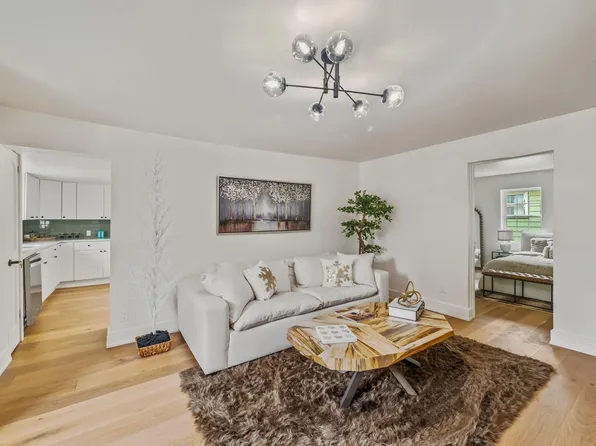 240 N Main St, Caledonia, OH 43314