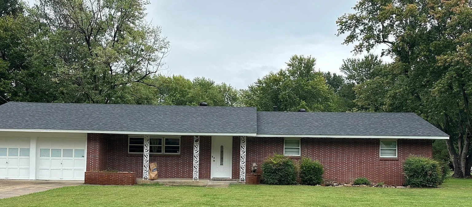 1772 N Oakland Ave — Photo 1