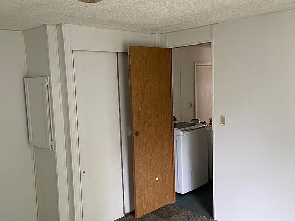 4th image of 1215 S Lincoln St