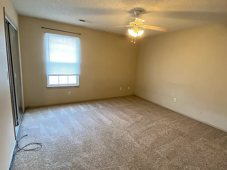 101 Cambridge Meadows Ln — Photo 8