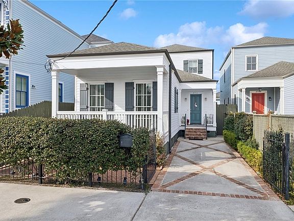 3rd image of 3711 Annunciation St