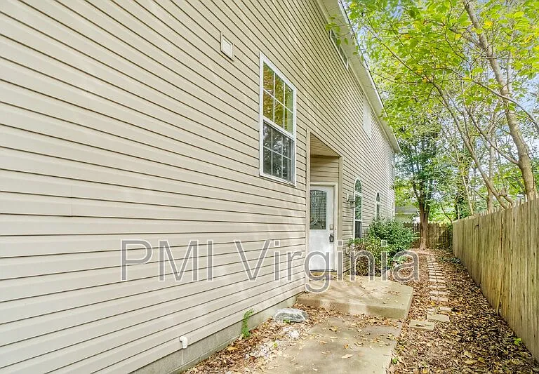 4620 Lee Ave — Photo 4