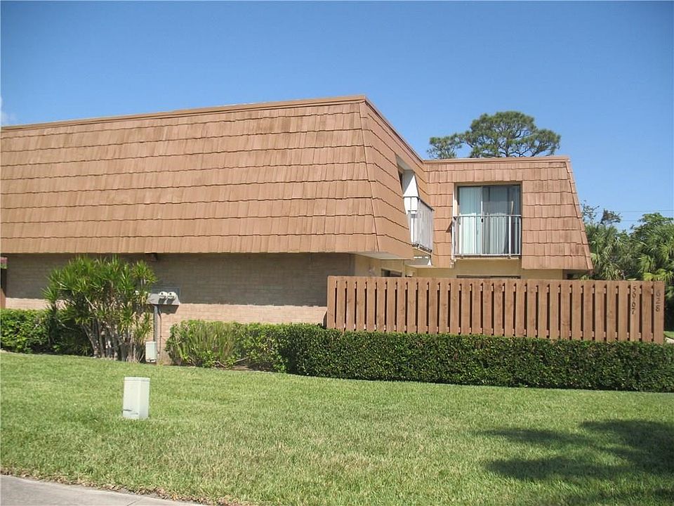 Front of townhouse.