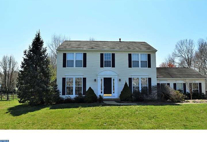 1st image of 313 Jessica Dr