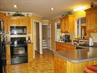 1st image of 954 Grandwood Blvd