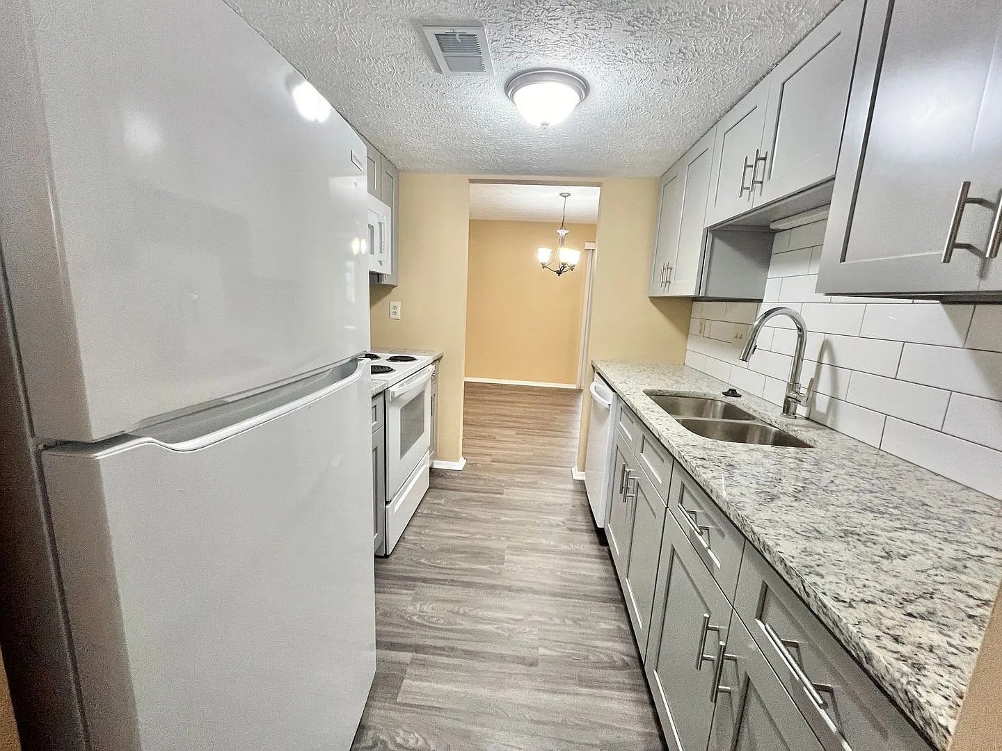 6418 Meadow Rue Drive — Photo 4